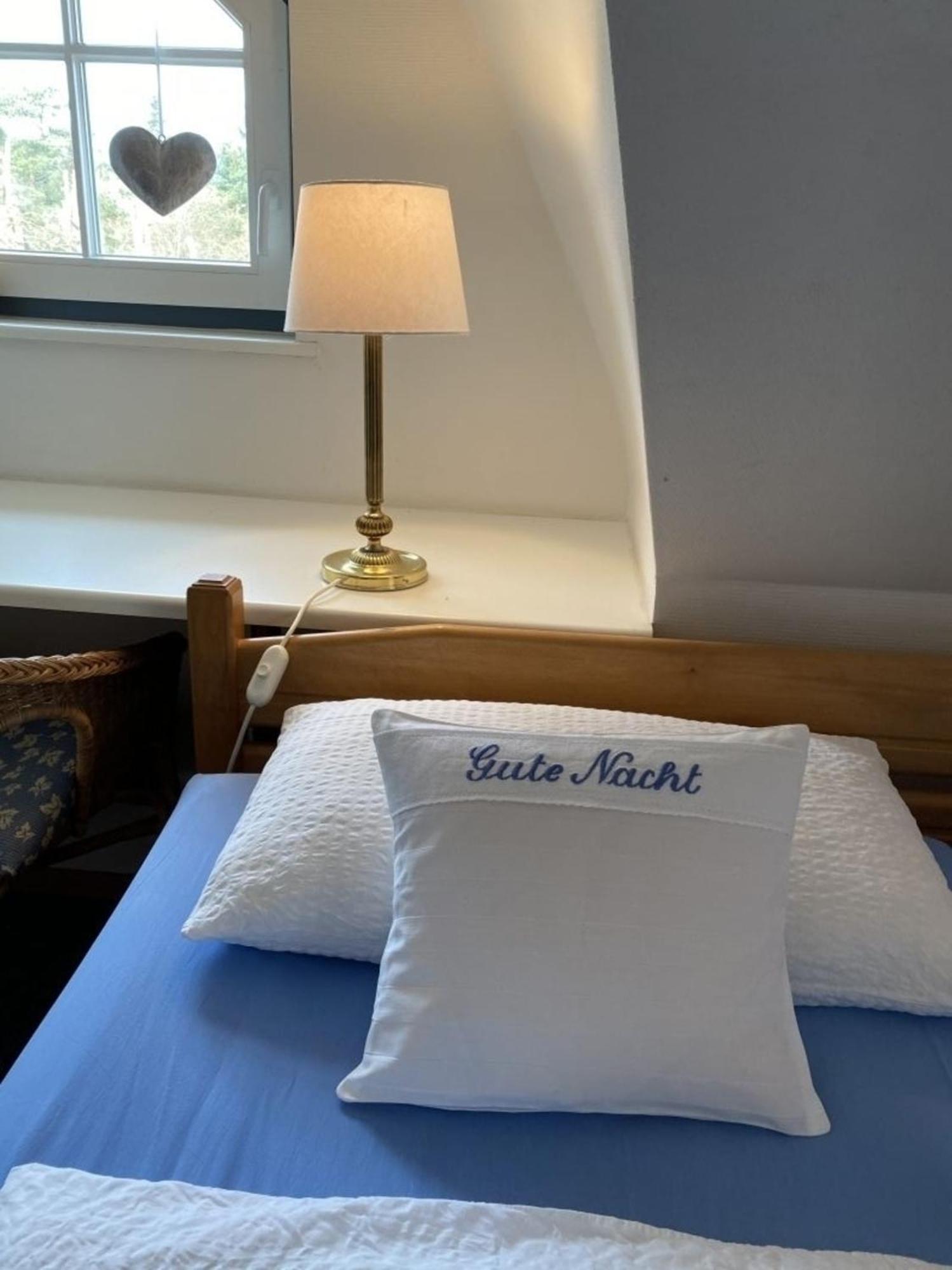 Ferienwohnung Nr 02 Og Spitzboden Борн Экстерьер фото
